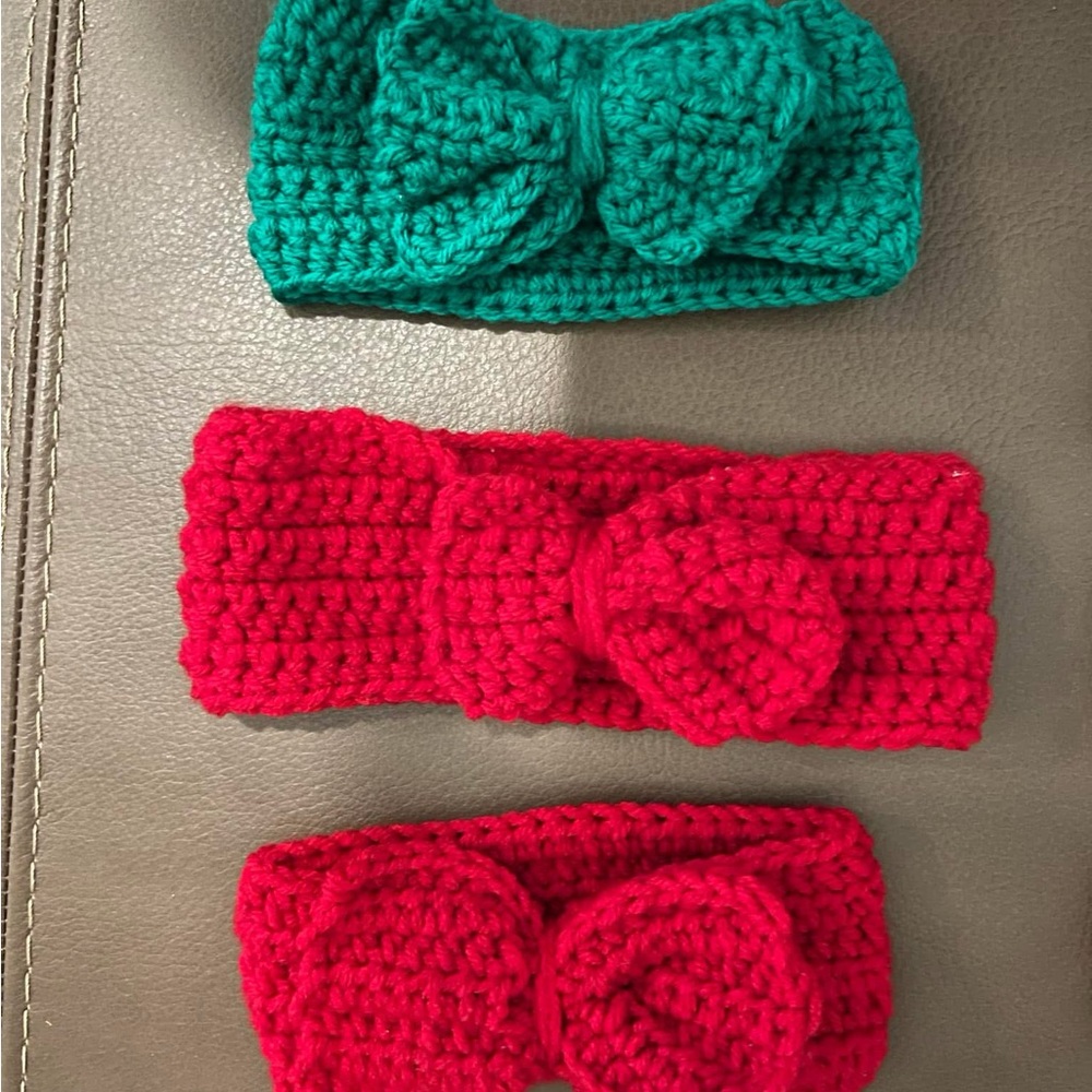 Handmade Knitted Bow Headbands for Kids - Red and Green
